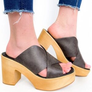 Women's Brown Leather Platform Mules from Buckle